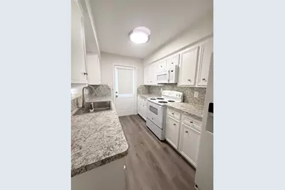 1477 Springrock Lane #12, Houston, TX 77055 - Photo 11