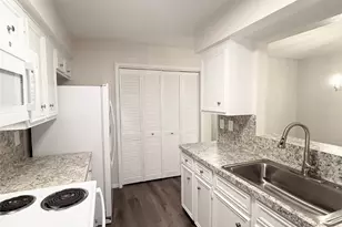 1477 Springrock Ln, Houston, TX 77055 - Photo 13