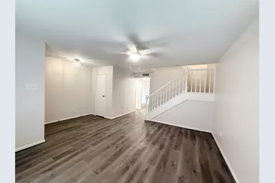 1477 Springrock Lane #12, Houston, TX 77055 - Photo 3