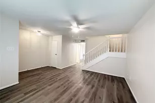 1477 Springrock Ln, Houston, TX 77055 - Photo 3