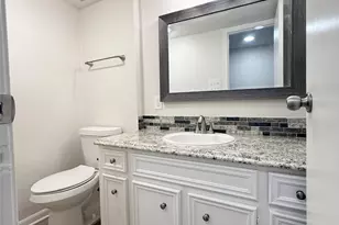 1477 Springrock Ln, Houston, TX 77055 - Photo 7