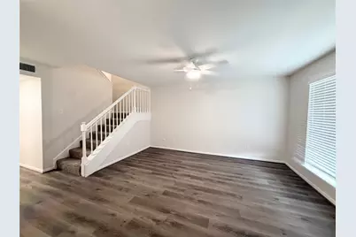 1477 Springrock Lane #12, Houston, TX 77055 - Photo 5