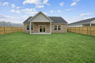 810 S Colbert St, Dayton, TX 77535 - Photo 7