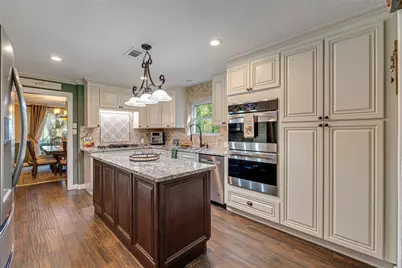 545 Robert E Lee Drive, Conroe, TX 77302 - Photo 13