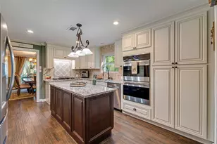 545 Robert E Lee Dr, Conroe, TX 77302 - Photo 13