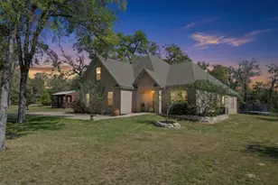 638 Oak Tree Ln, Franklin, TX 77856 - Photo 1