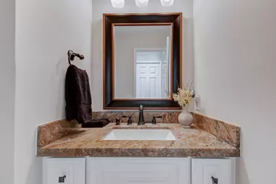 115 Litchfield Lane, Houston, TX 77024 - Photo 11