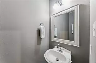 1310 Ainsley Way Dr, Pearland, TX 77581 - Photo 19