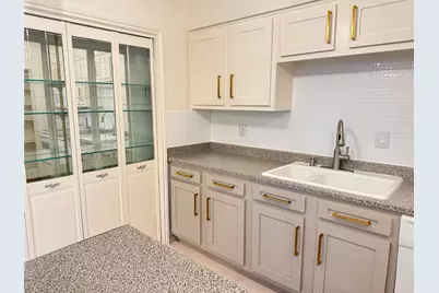 11550 Chimney Rock Road #205, Houston, TX 77035 - Photo 15