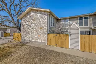 2101 Barak Ln, Bryan, TX 77802 - Photo 3