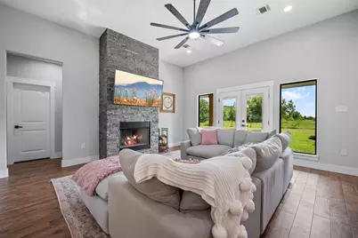 356 Barrow White Road, Anahuac, TX 77514 - Photo 15