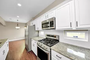 10731 Prillerman Trails Dr, Houston, TX 77016 - Photo 11