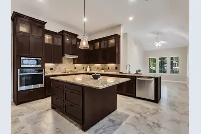2312 Carriage Run E, Conroe, TX 77384 - Photo 7
