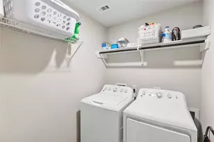 8435 Erasmus Landing Ct, Houston, TX 77044 - Photo 39