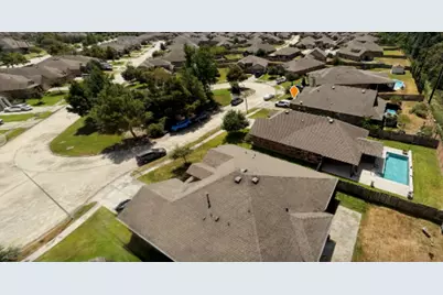 8435 Erasmus Landing Court, Houston, TX 77044 - Photo 47