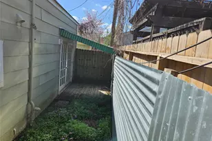 627 E 14th St, Houston, TX 77008 - Photo 7