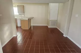 627 E 14th St, Houston, TX 77008 - Photo 9