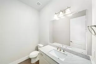 420 W 28th St, Houston, TX 77008 - Photo 15