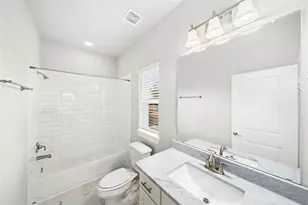 420 W 28th St, Houston, TX 77008 - Photo 25