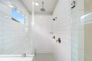 420 W 28th St, Houston, TX 77008 - Photo 21