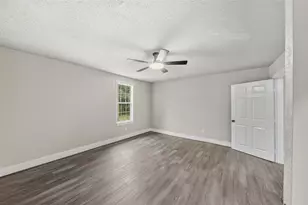 601 Faulkner Ave, Coldspring, TX 77331 - Photo 17