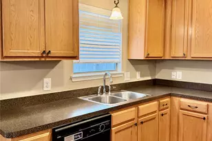 16010 Limestone Lake Dr, Tomball, TX 77377 - Photo 11