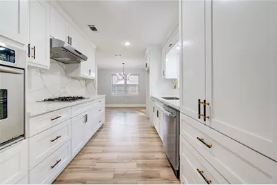 9719 Lawngate Drive, Houston, TX 77080 - Photo 23