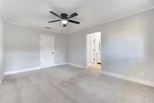 9719 Lawngate Dr, Houston, TX 77080 - Photo 37