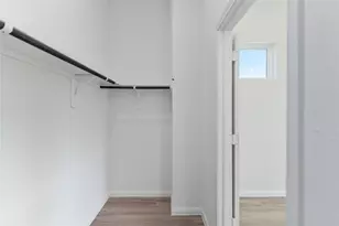 4713 Mallow St, Houston, TX 77033 - Photo 13