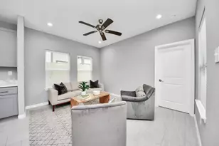 4013 Elmwood St, Houston, TX 77051 - Photo 17