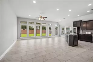 13833 Arbor Meadows Ln, Pearland, TX 77584 - Photo 11