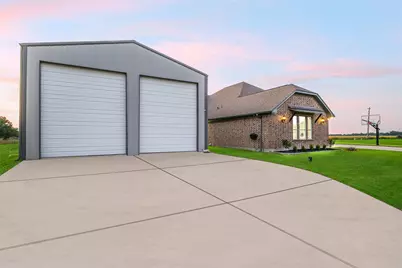 11834 Bisonte Street, Needville, TX 77461 - Photo 3