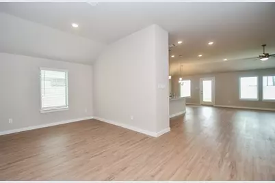 2007 Live Springs Way, Rosenberg, TX 77471 - Photo 3