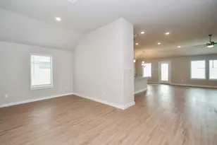 2007 Live Springs Wy, Rosenberg, TX 77471 - Photo 3