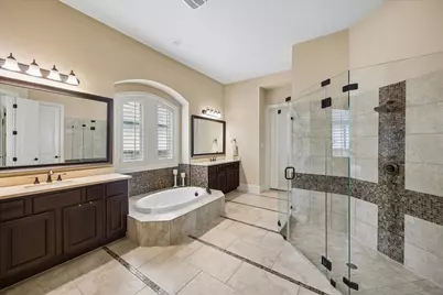 123 N Thatcher Bend Circle, The Woodlands, TX 77389 - Photo 15
