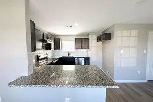 1417 5th Ave N, Texas City, TX 77590 - Photo 5