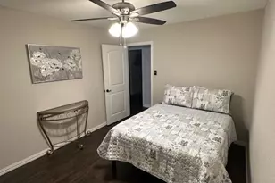 12102 SE Fairbury Dr, Houston, TX 77089 - Photo 17