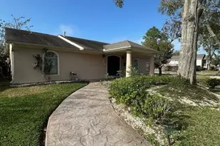 12102 SE Fairbury Dr, Houston, TX 77089 - Photo 3