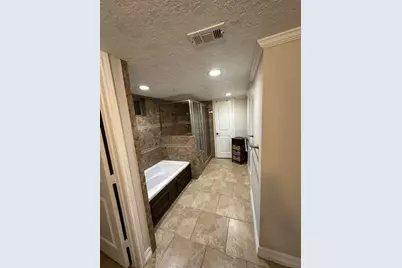 12102 SE Fairbury Drive, Houston, TX 77089 - Photo 7
