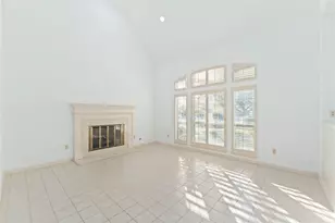 86 Heathrow Ln, Sugar Land, TX 77479 - Photo 3