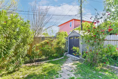 1425 Harbor View Drive, Galveston, TX 77550 - Photo 27