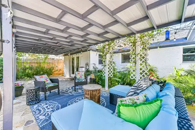 1425 Harbor View Drive, Galveston, TX 77550 - Photo 3