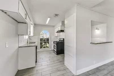 11022 Sageberry Drive, Houston, TX 77089 - Photo 11