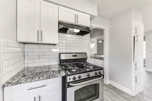 11022 Sageberry Dr, Houston, TX 77089 - Photo 9