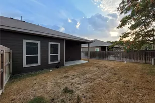 210 Oakcrest, Conroe, TX 77304 - Photo 17