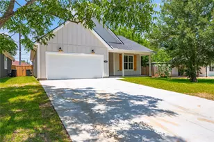 2408 28th Ave N, Texas City, TX 77590 - Photo 3