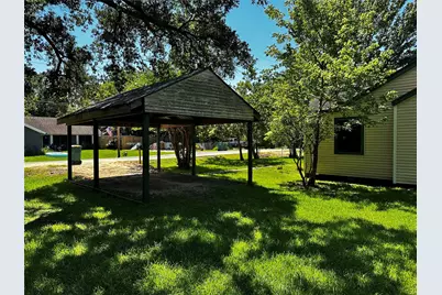 3307 Triplett Street, Bacliff, TX 77518 - Photo 25