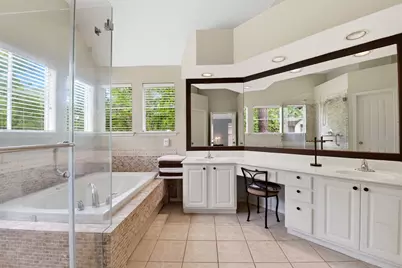 38 Dovewing Place, The Woodlands, TX 77382 - Photo 11