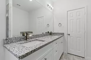 2815 Bowlin Leaf Ln, Houston, TX 77014 - Photo 19
