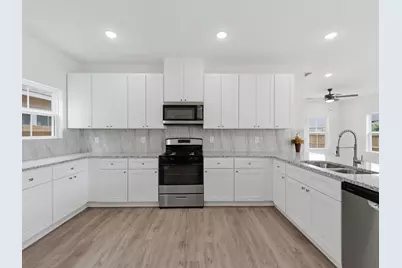 2815 Bowlin Leaf Lane, Houston, TX 77014 - Photo 13